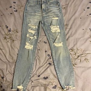 American Eagle Highest Rise Distressed Jeggings